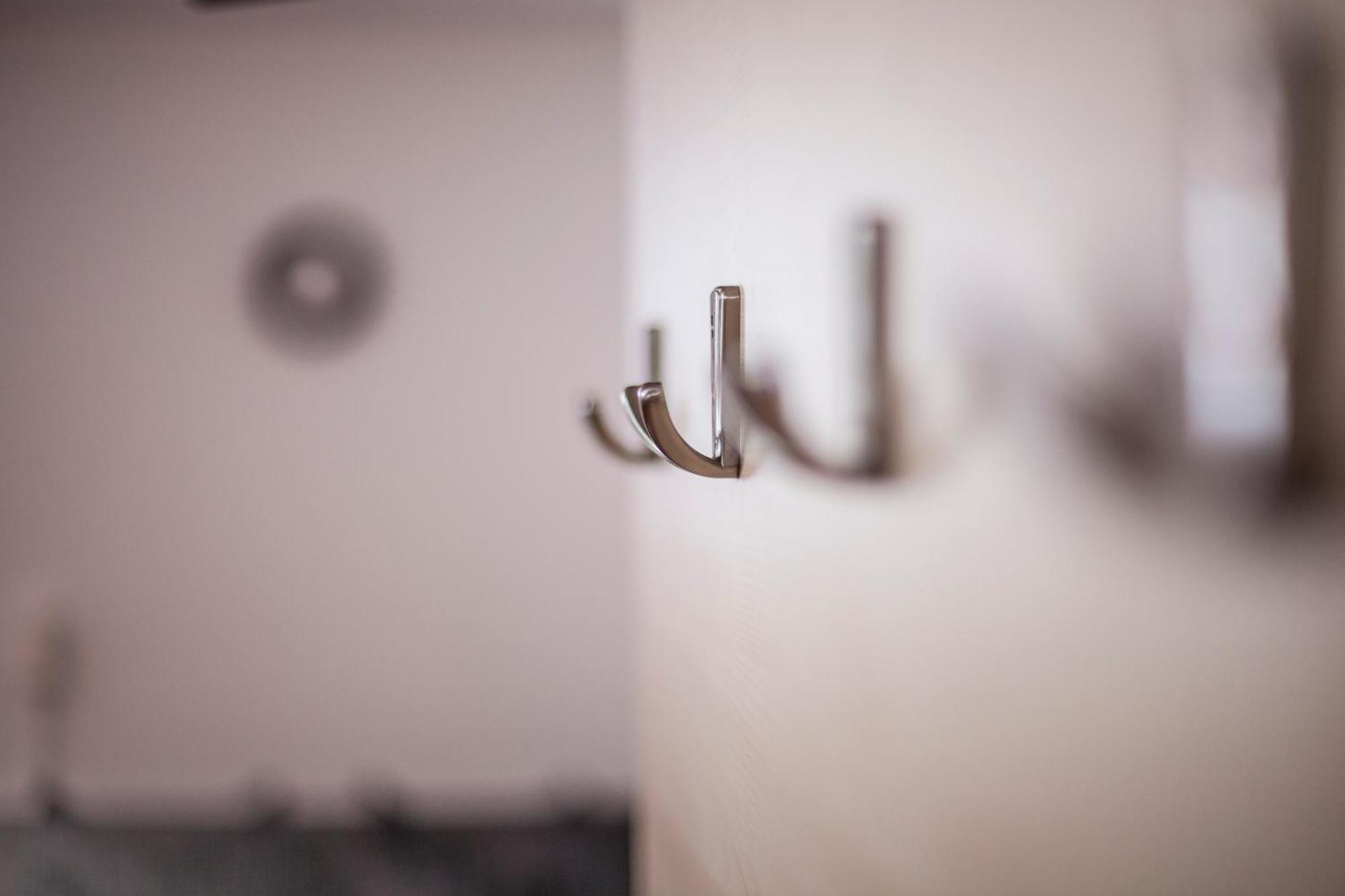 Conny'S Apartments ノイシュティフト・イム・シュトゥーバイタール エクステリア 写真